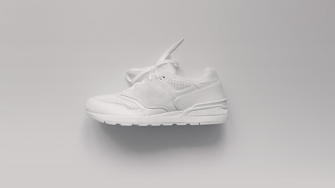 Guide: Bring your sneakers back to white